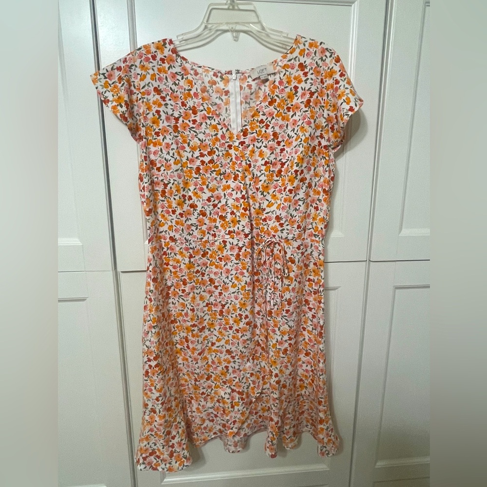 Floral Loft outlet faux wrap dress with orange floral pattern sz 12